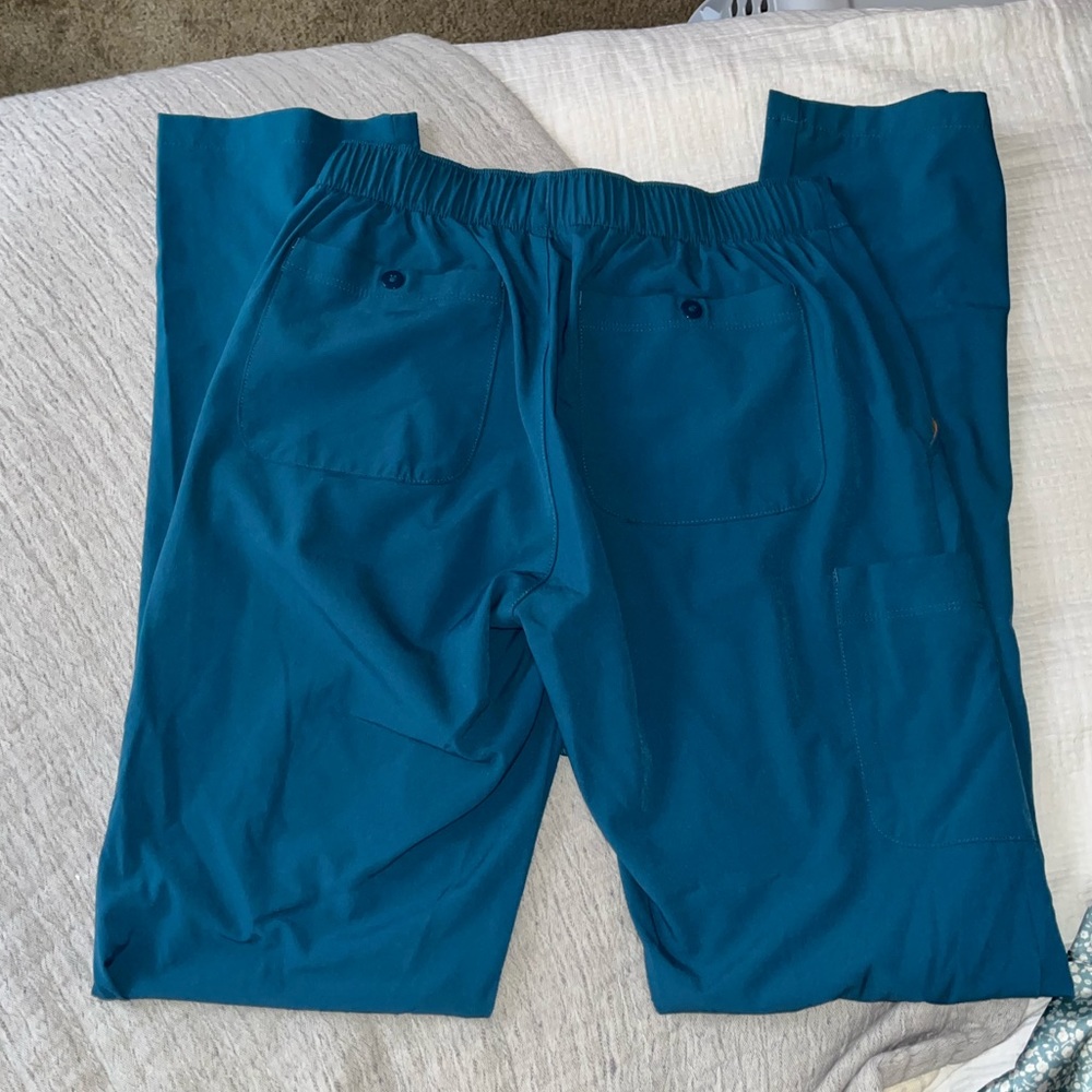 SCRUBS BUNDLE - Picture 2 of 8